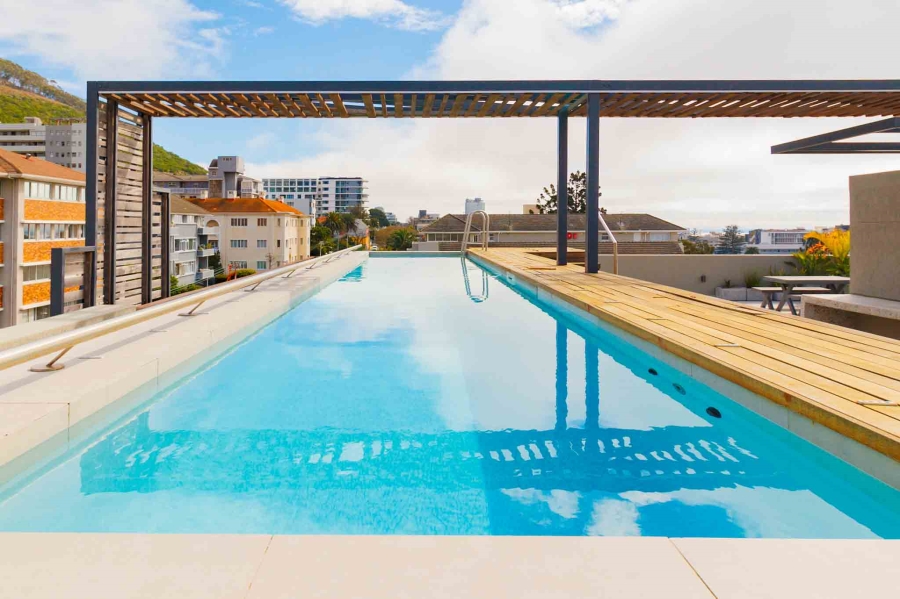 1 Bedroom Property for Sale in Sea Point Western Cape